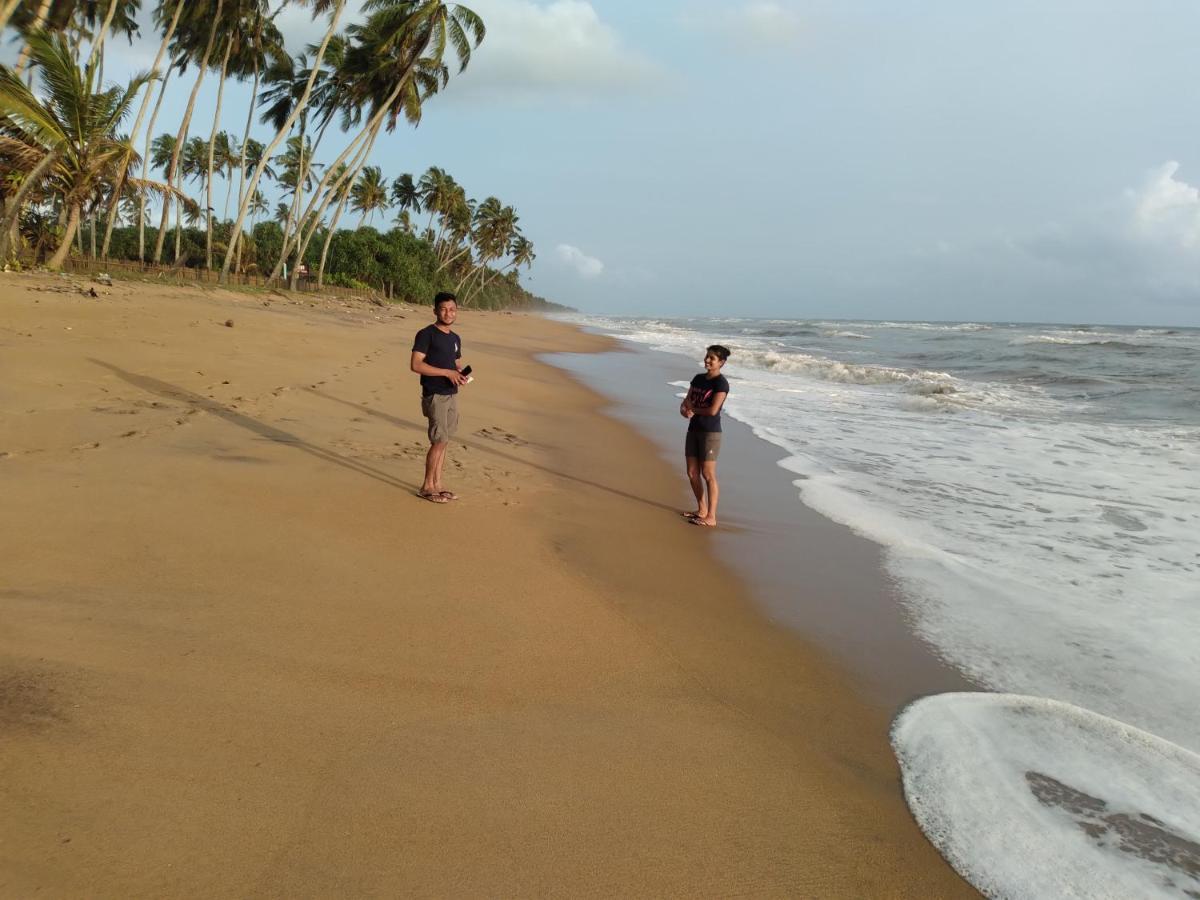 Suriya Ocean Villa Wadduwa Esterno foto