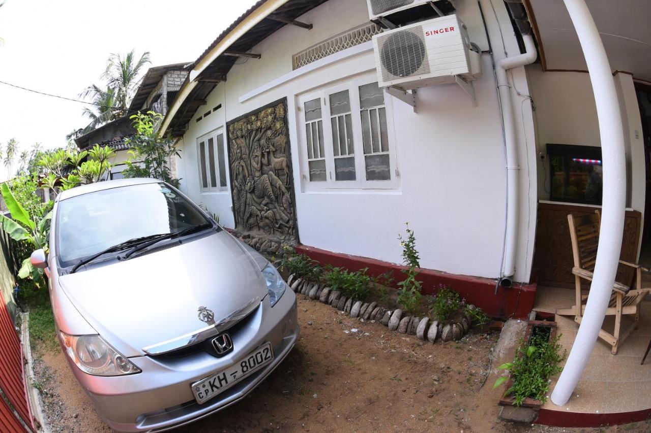 Suriya Ocean Villa Wadduwa Esterno foto