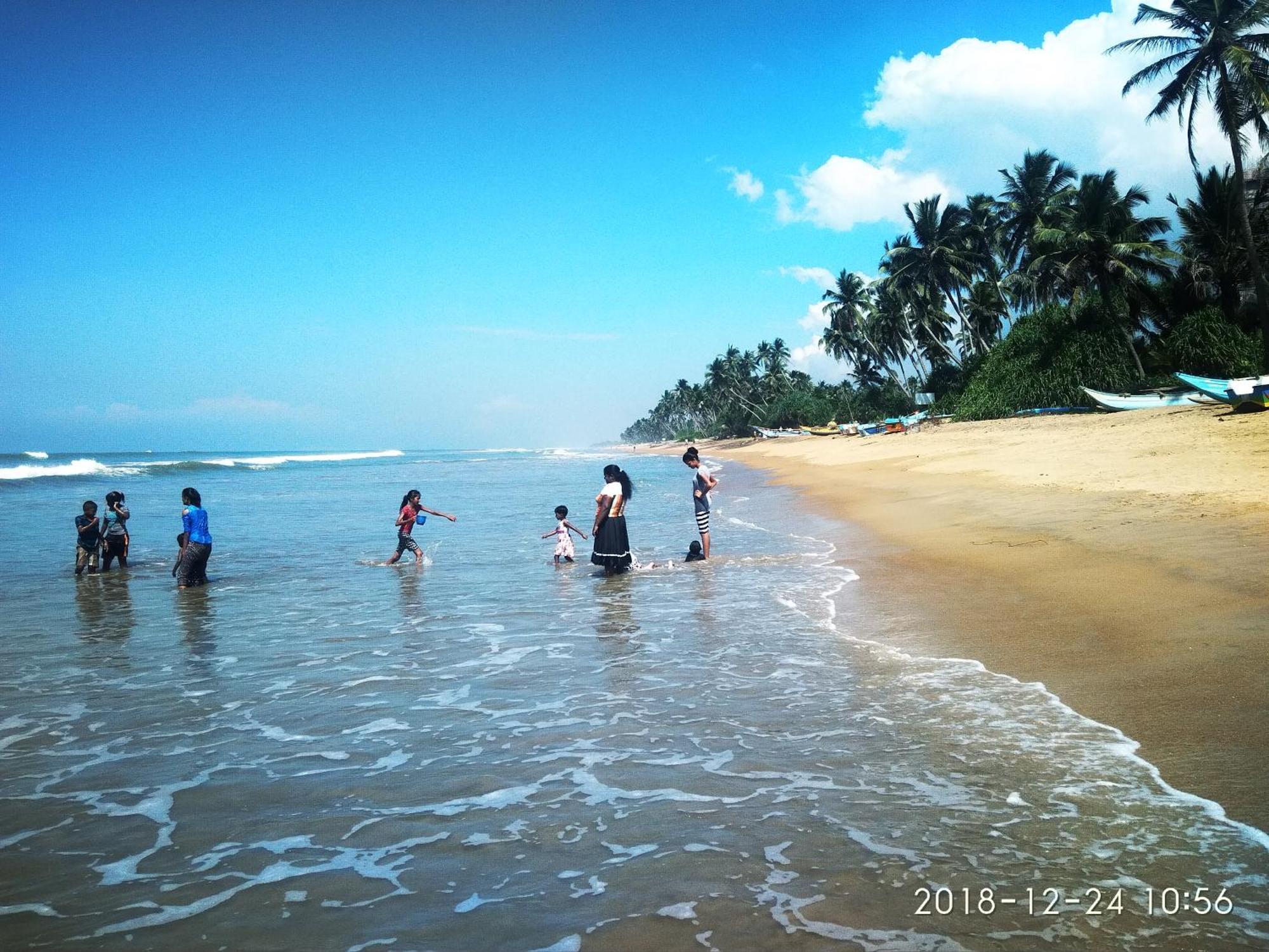 Suriya Ocean Villa Wadduwa Esterno foto
